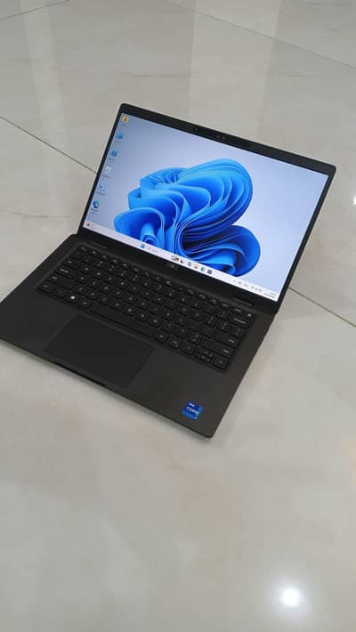 Dell Latitude 7430 – 12th Gen | Core i7 | 16GB | 512GB SSD