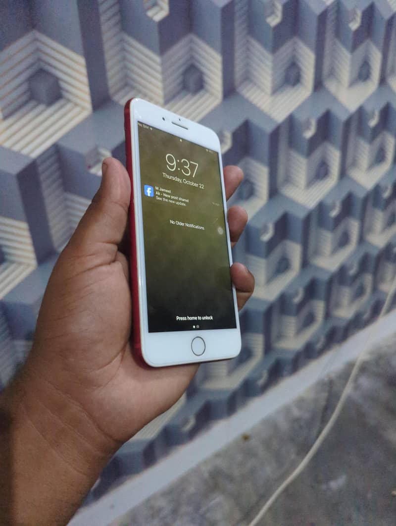 Apple iPhone 7 Plus 1