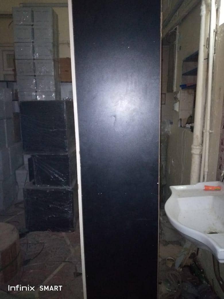 2 door wardrobe 3