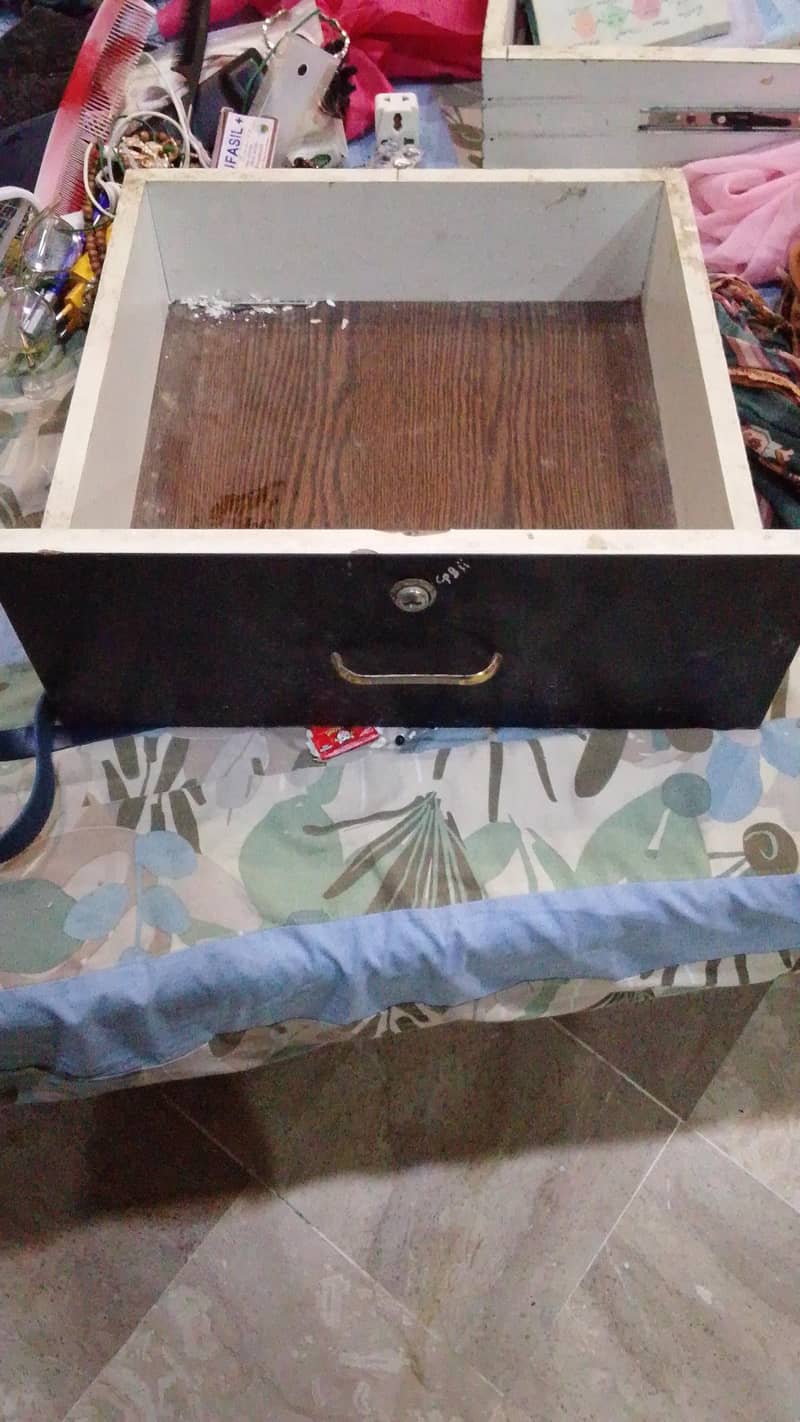 2 door wardrobe 7