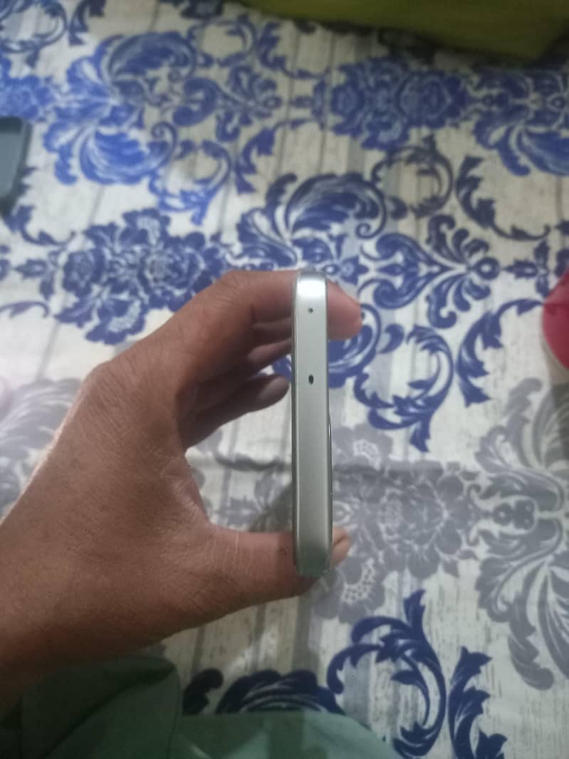 OPPO A6pro 4