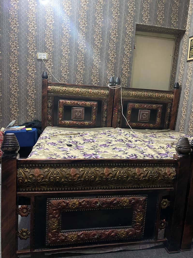 2 single iron beds 2