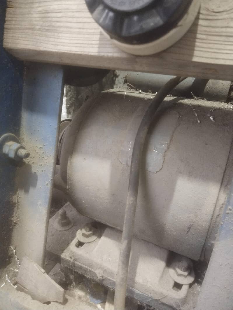 Grinding Machine 1