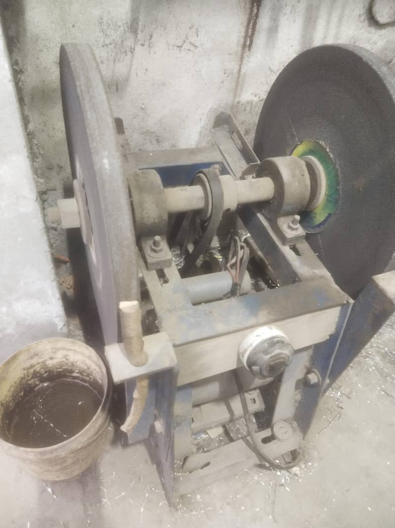 Grinding Machine 3