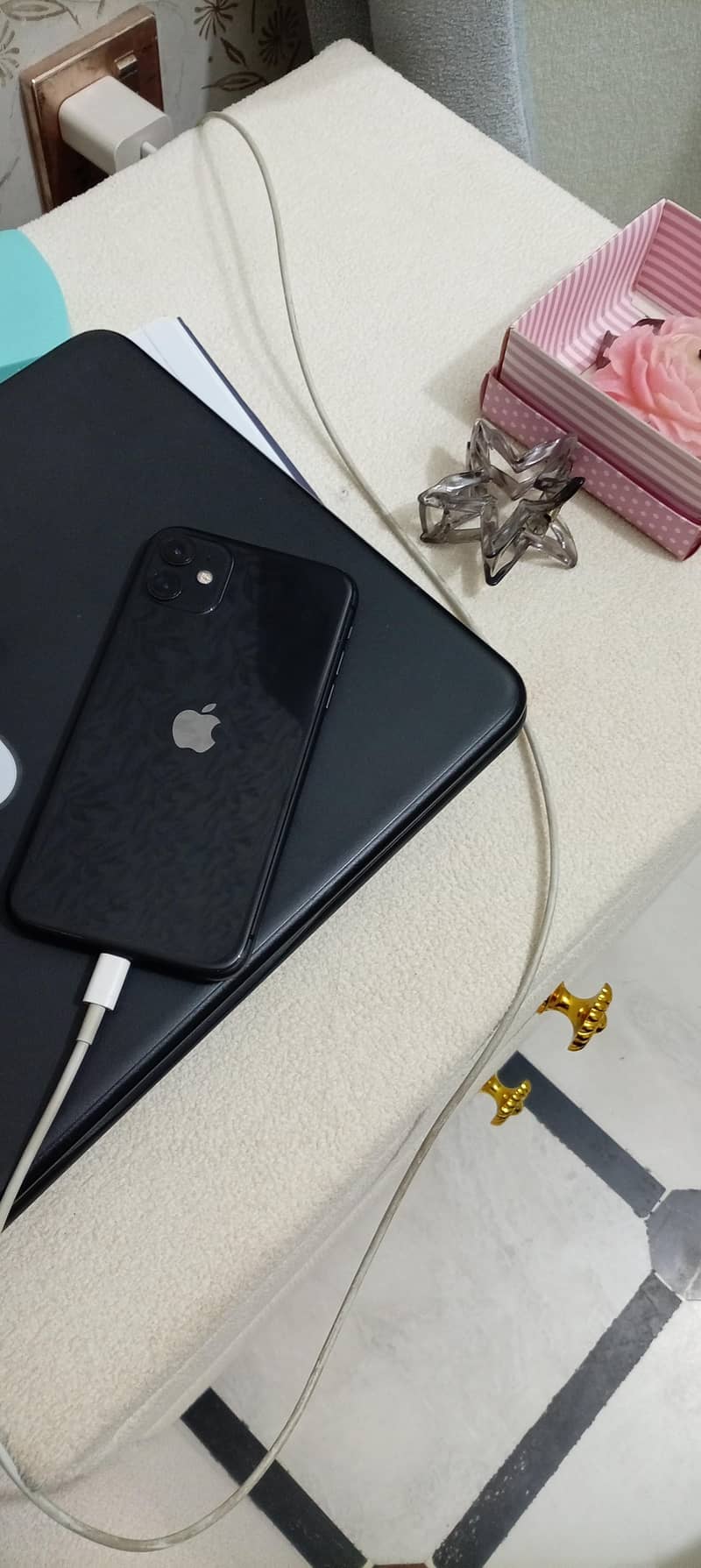 Apple iPhone 11 4