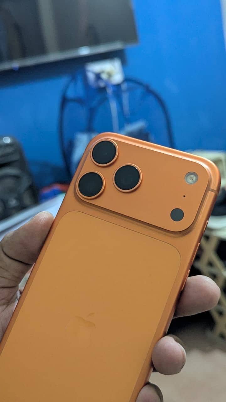 Apple iPhone 17 Pro Max 1
