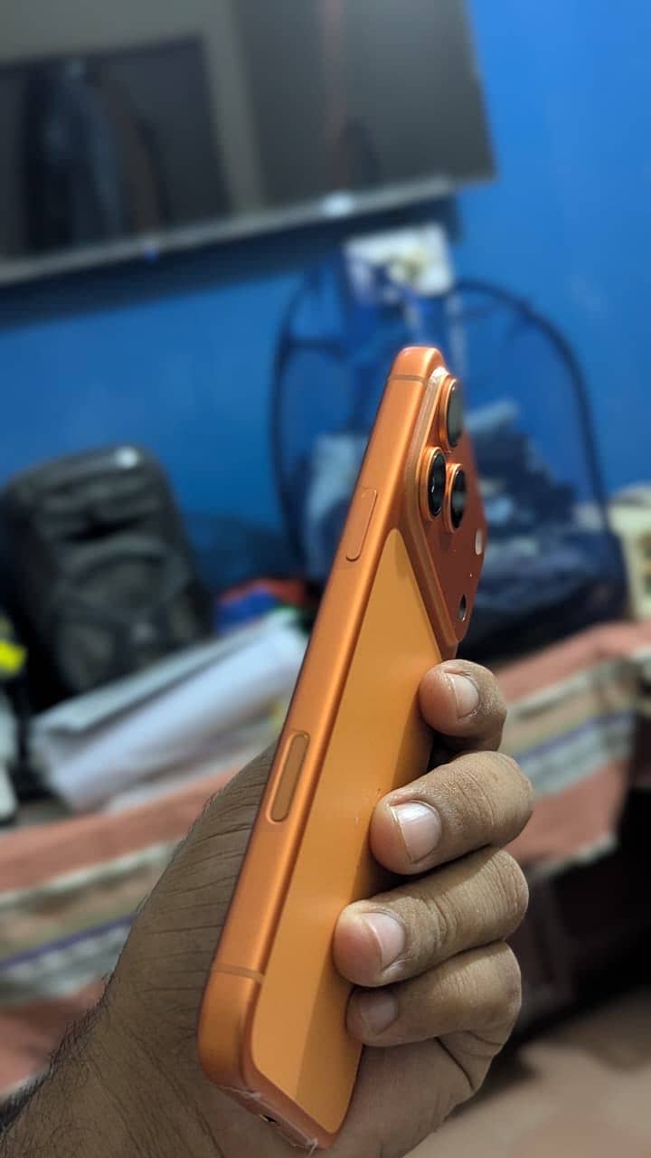 Apple iPhone 17 Pro Max 5