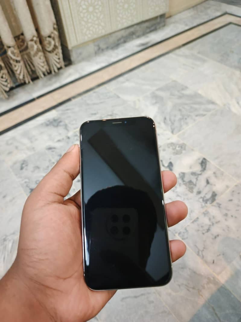 Apple iPhone X 1