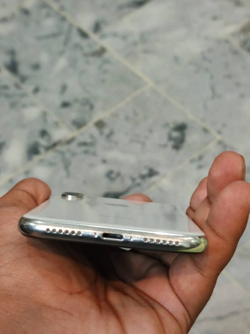 Apple iPhone X 2