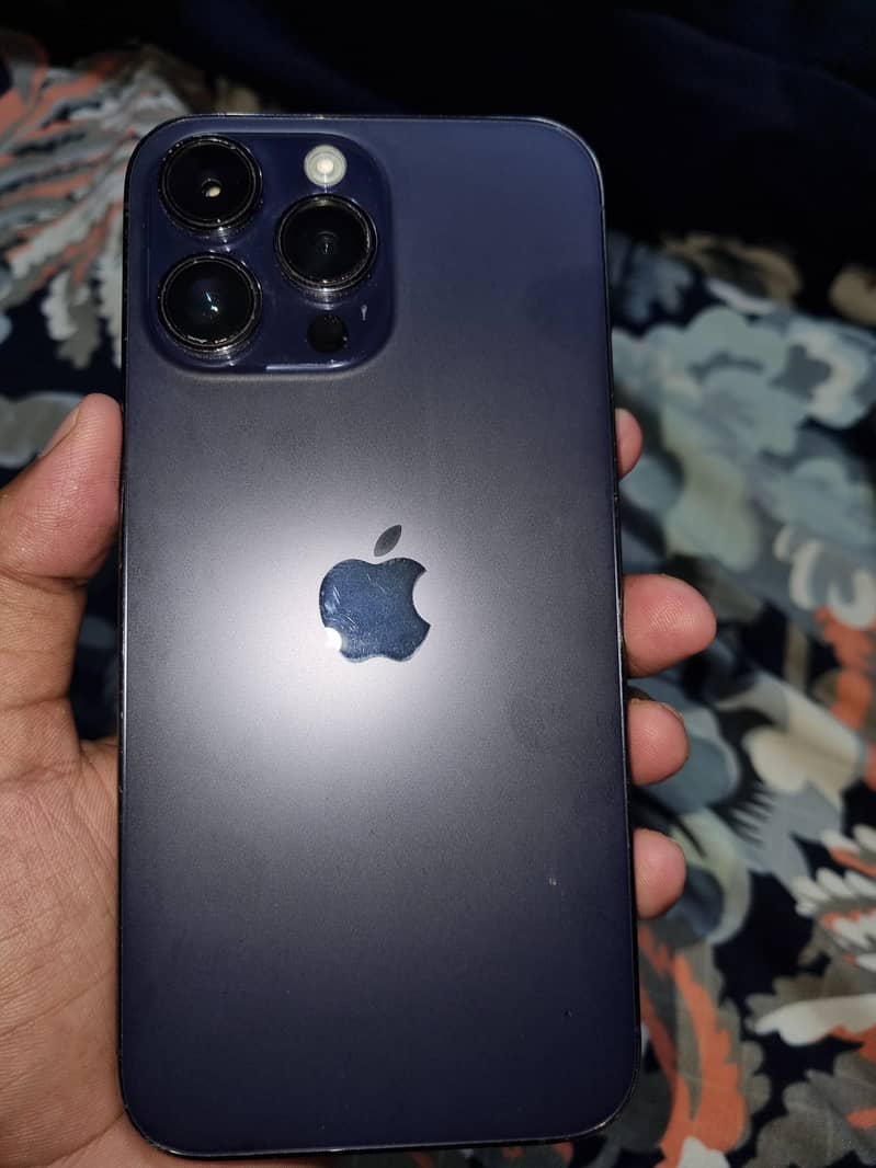 Apple iPhone 14 Pro Max 0