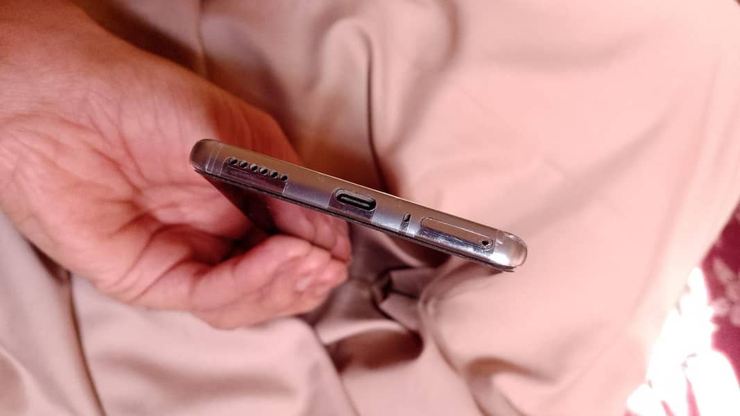 Tecno CAMON 40 Pro 3