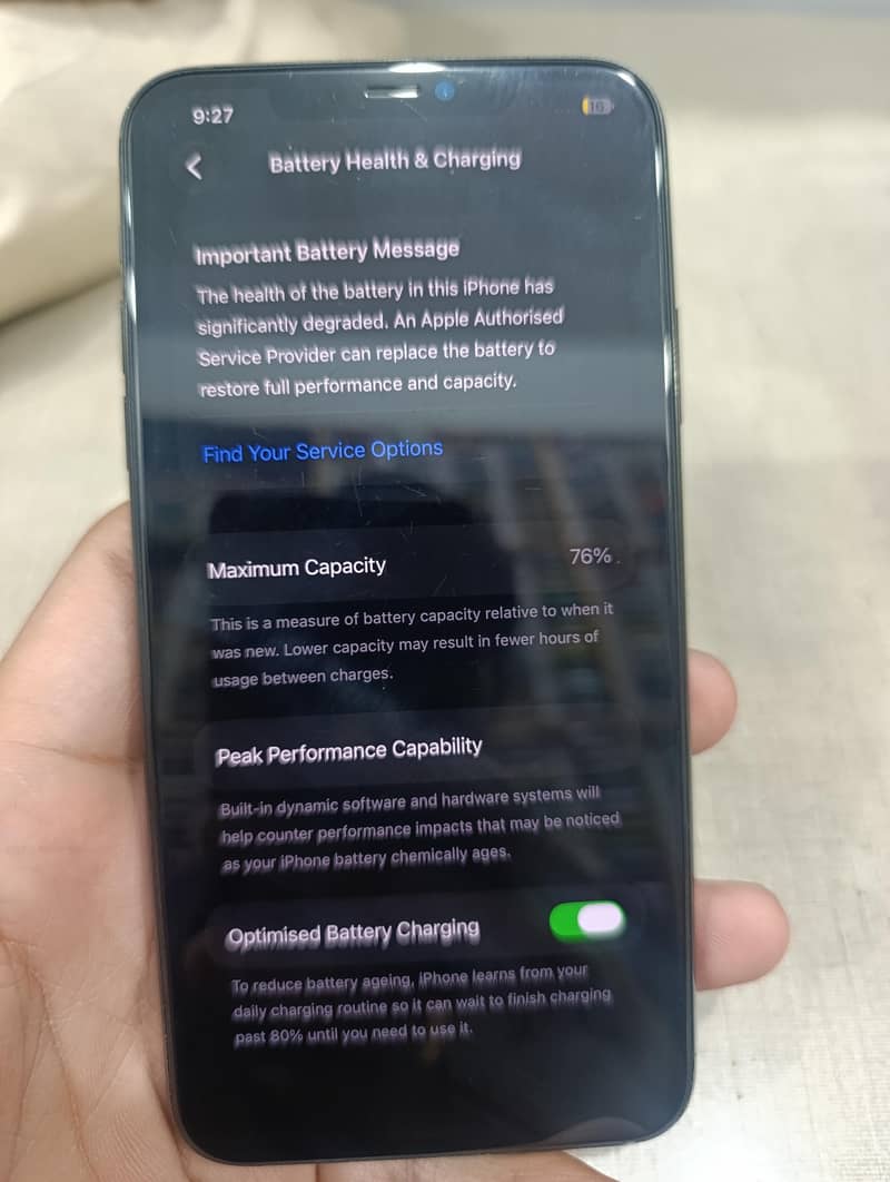 Apple iPhone 11 Pro Max 4