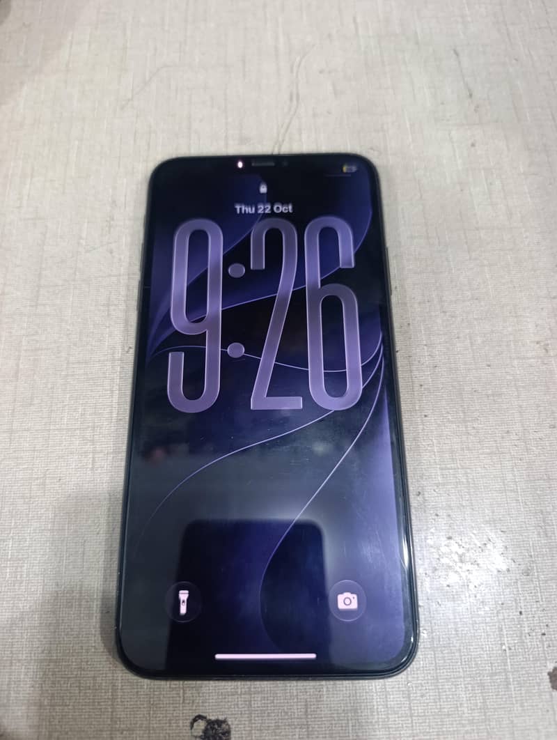Apple iPhone 11 Pro Max 9