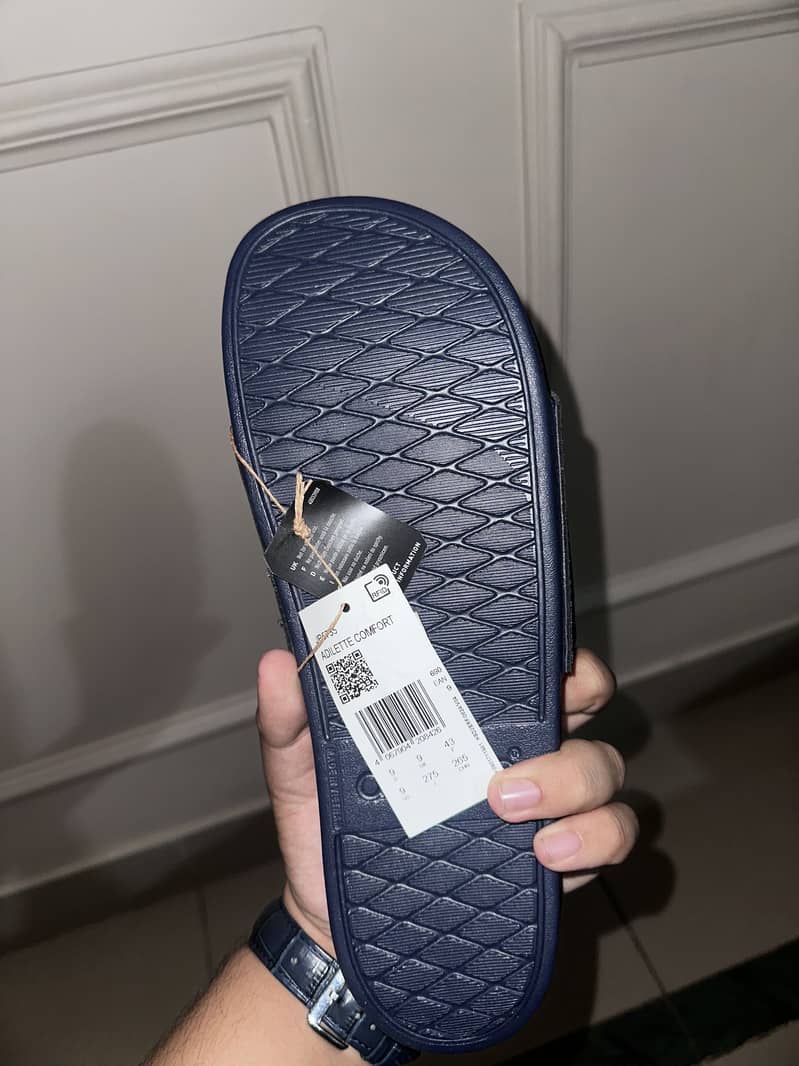 Addidas slides 0