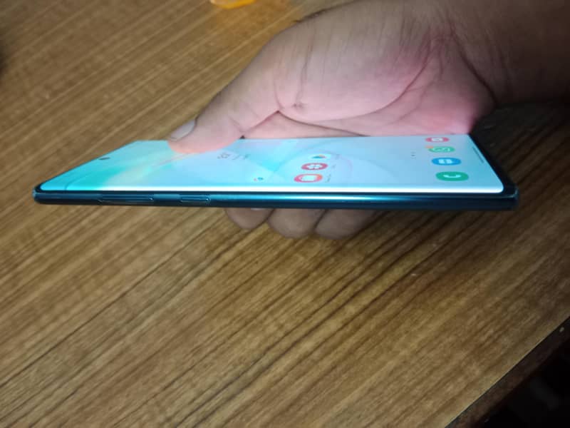 Samsung Mobile Note 10 Plus 4