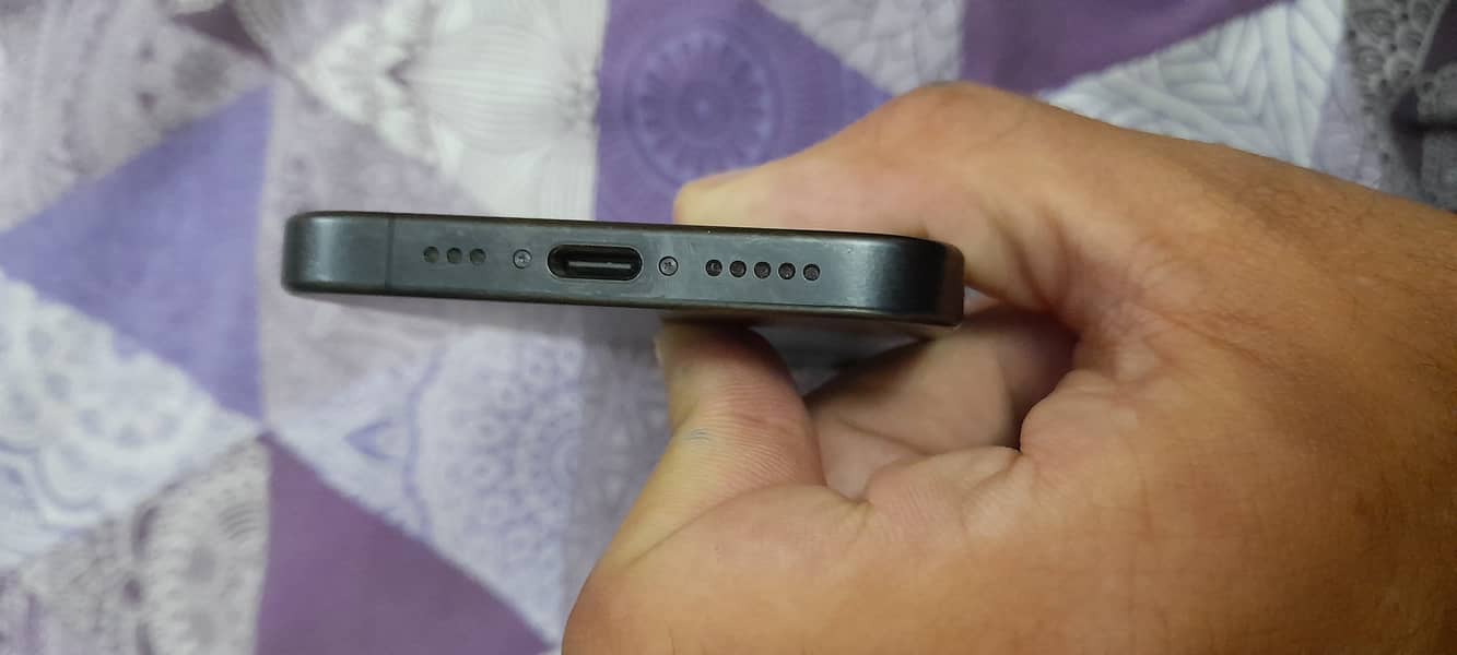 Apple iPhone 15 Pro 5