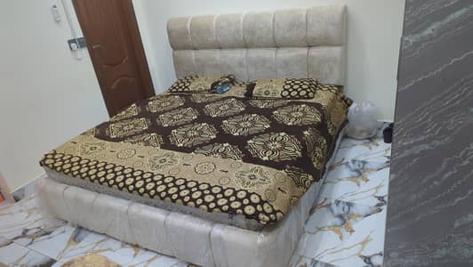 New bed only 10 days used shopper packed urgent sell need cash