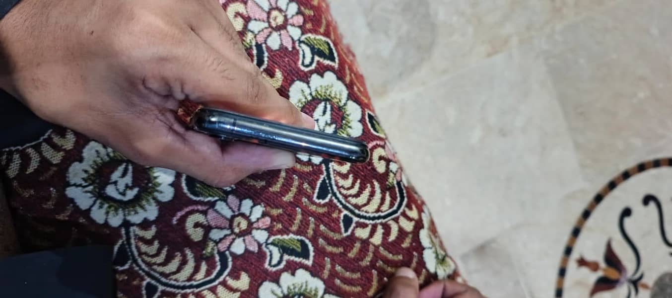 Apple iPhone XS 2