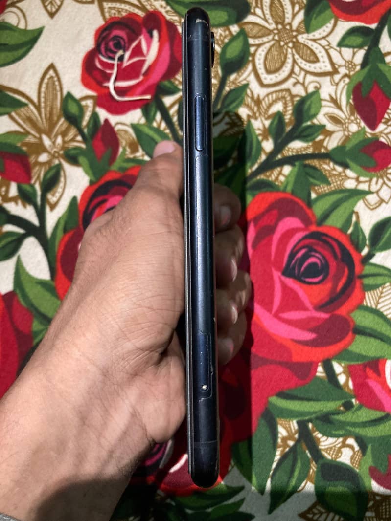 Apple iPhone XR 2