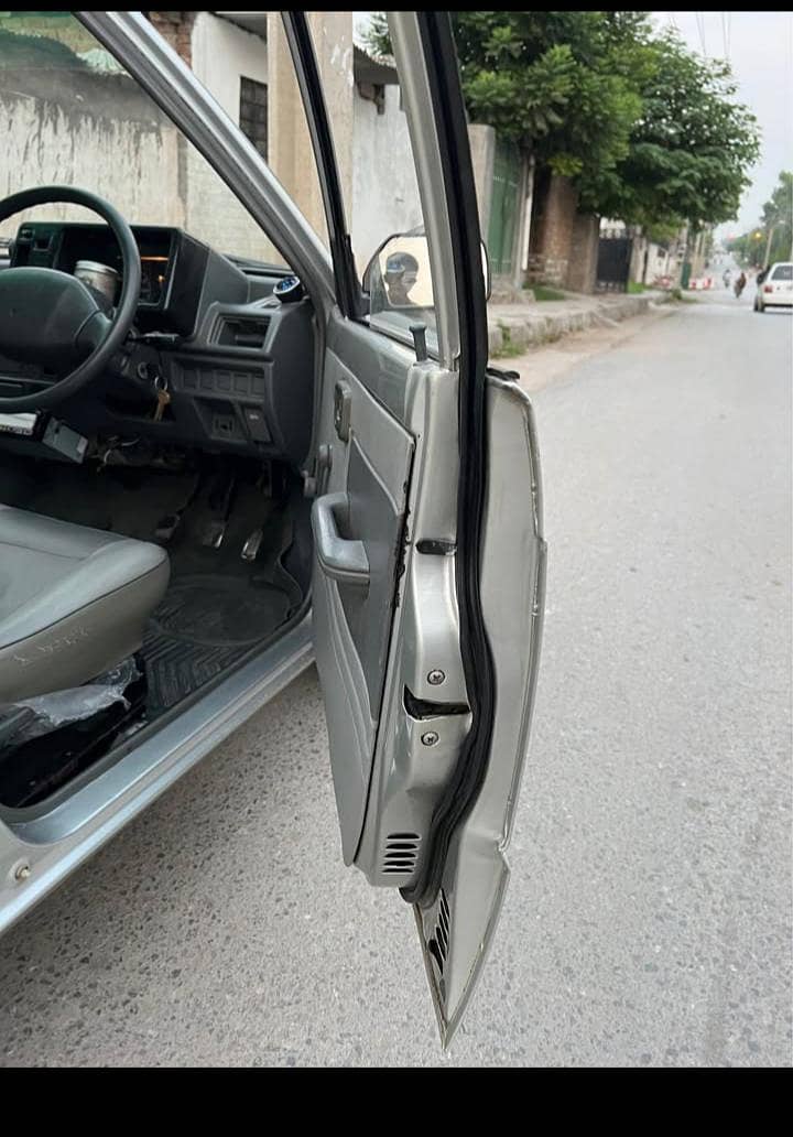 Suzuki Mehran VXR 2011 3