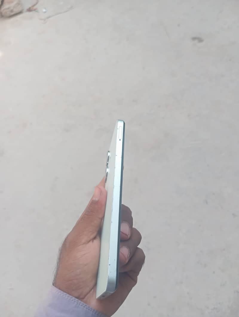 Realme Note 60x 4