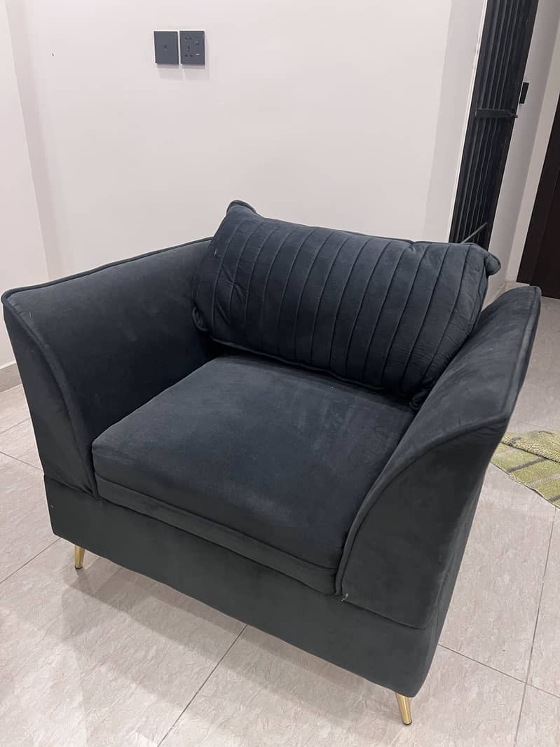 5 seater sofa 0