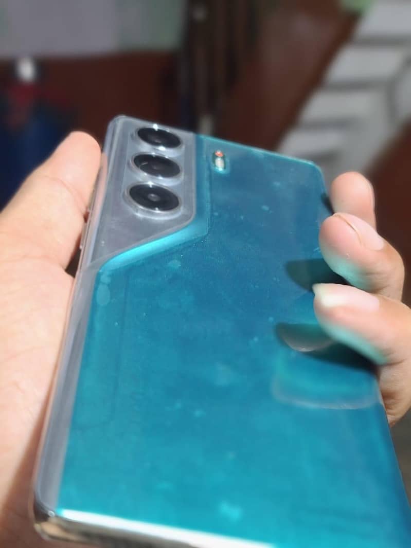 Tecno CAMON 40 Pro 3