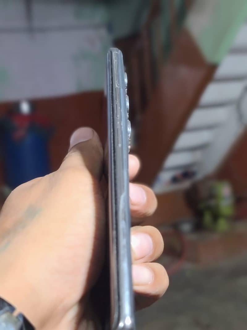 Tecno CAMON 40 Pro 6