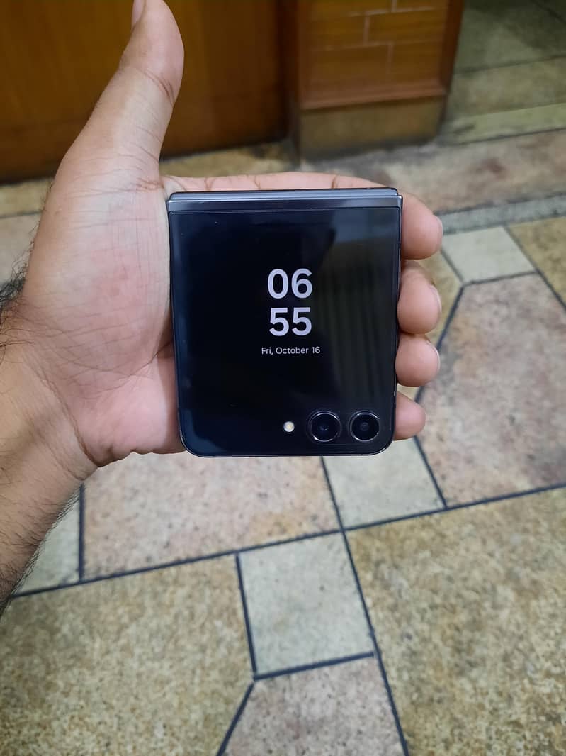 Samsung Mobile Z Flip 5 - Mobile Phones - 1120767219
