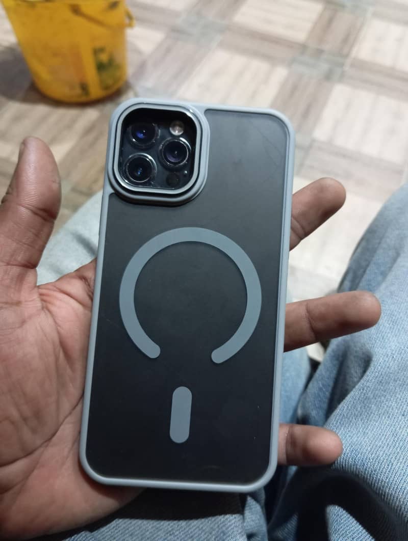 Apple iPhone 12 Pro 0