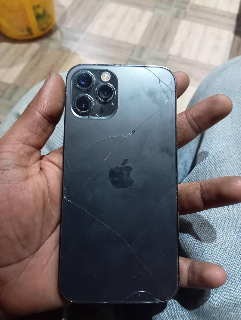 Apple iPhone 12 Pro 1
