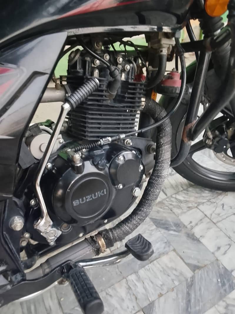 Suzuki GR 150 2