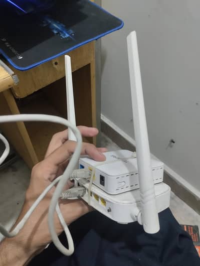 Tenda n301 router + Fibre Converter Modems for fibre optics connection