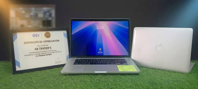 MacBook Pro Core i7 9th Gen 16GB 500GB NVMe SSD