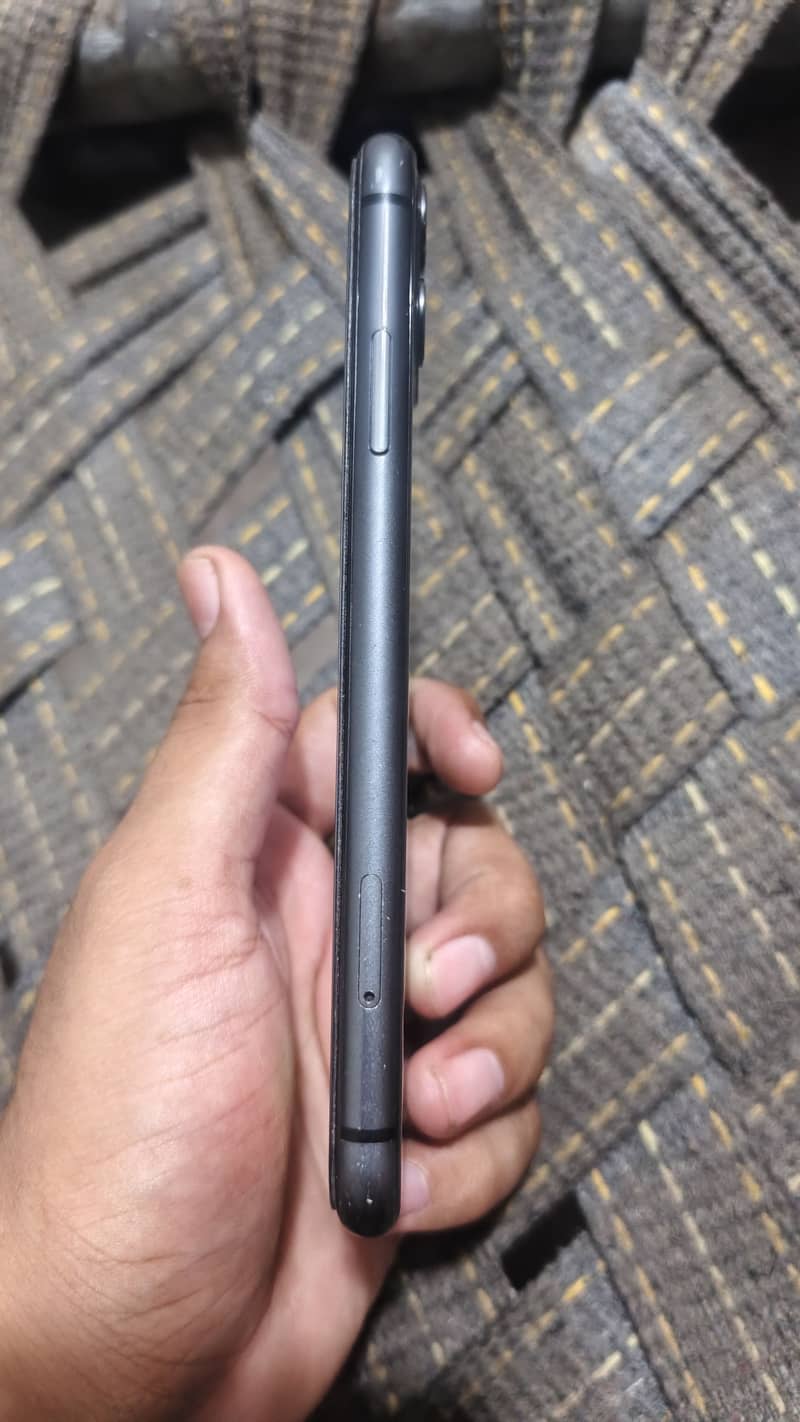 Apple iPhone 11 2