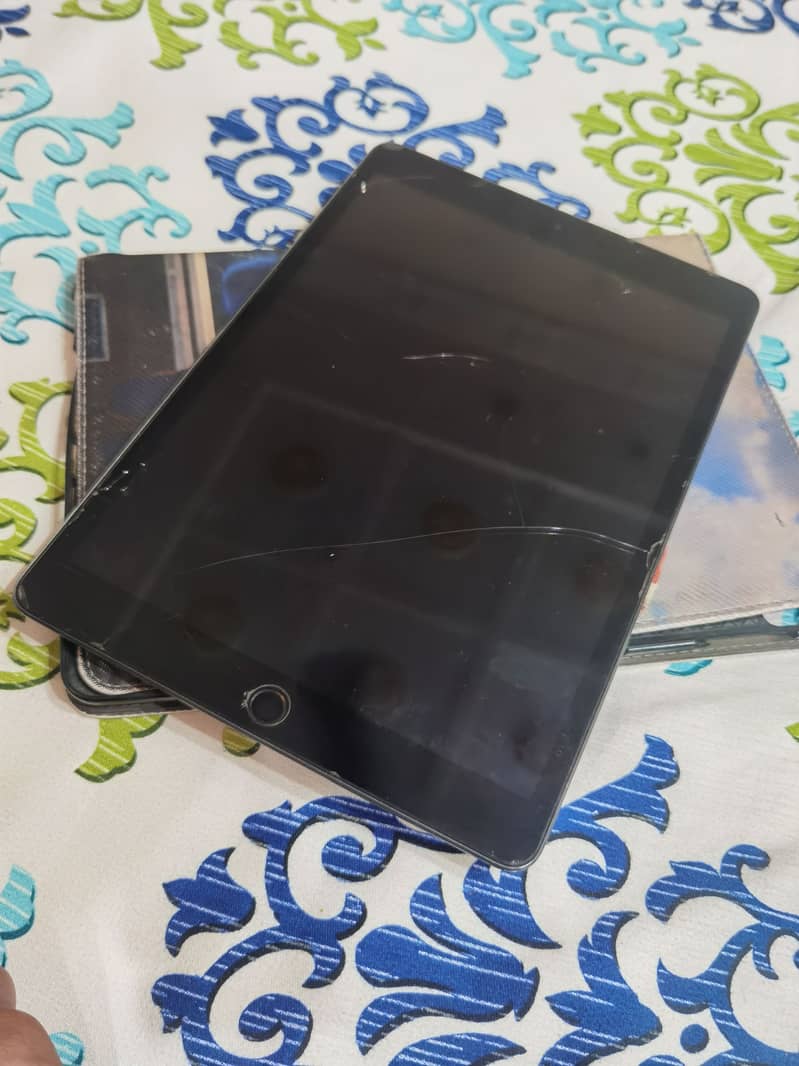 iPad 9th Gen 0