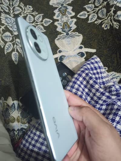 Vivo V30 SE