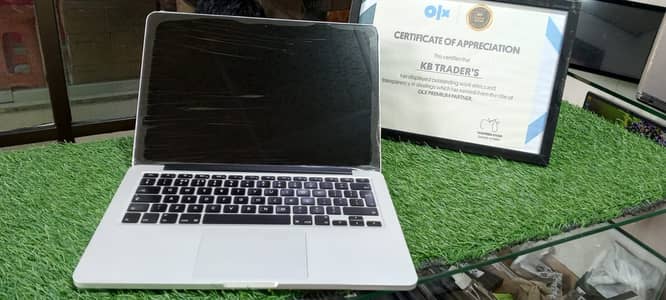 MacBook Pro Core i5 16GB 256GB NVMe SSD