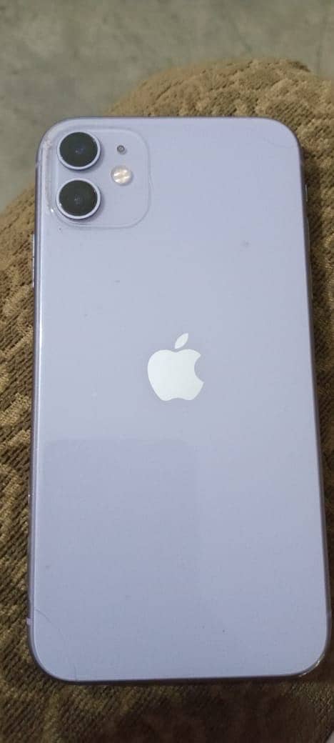 Apple iPhone 11 4