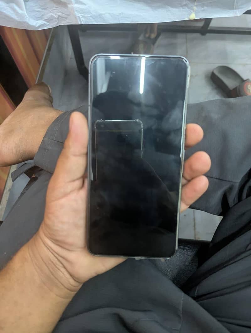 Google Pixel 8 Pro 3