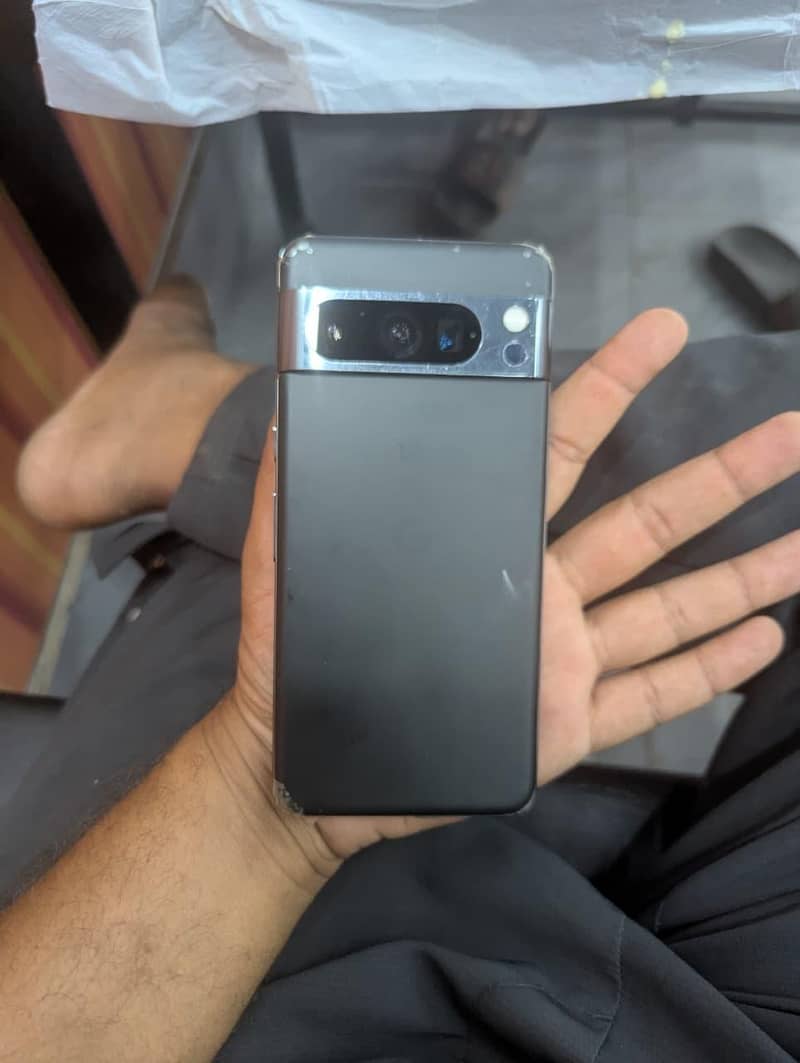 Google Pixel 8 Pro 4