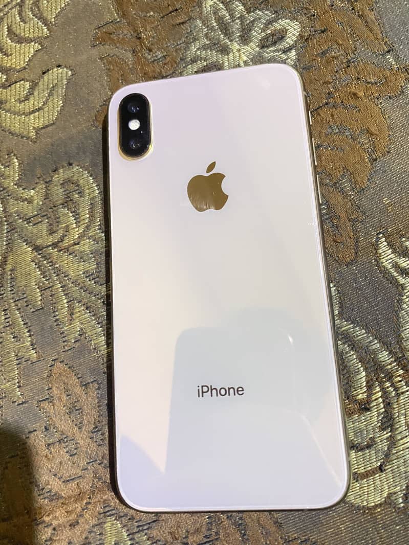 Apple iPhone XS 1