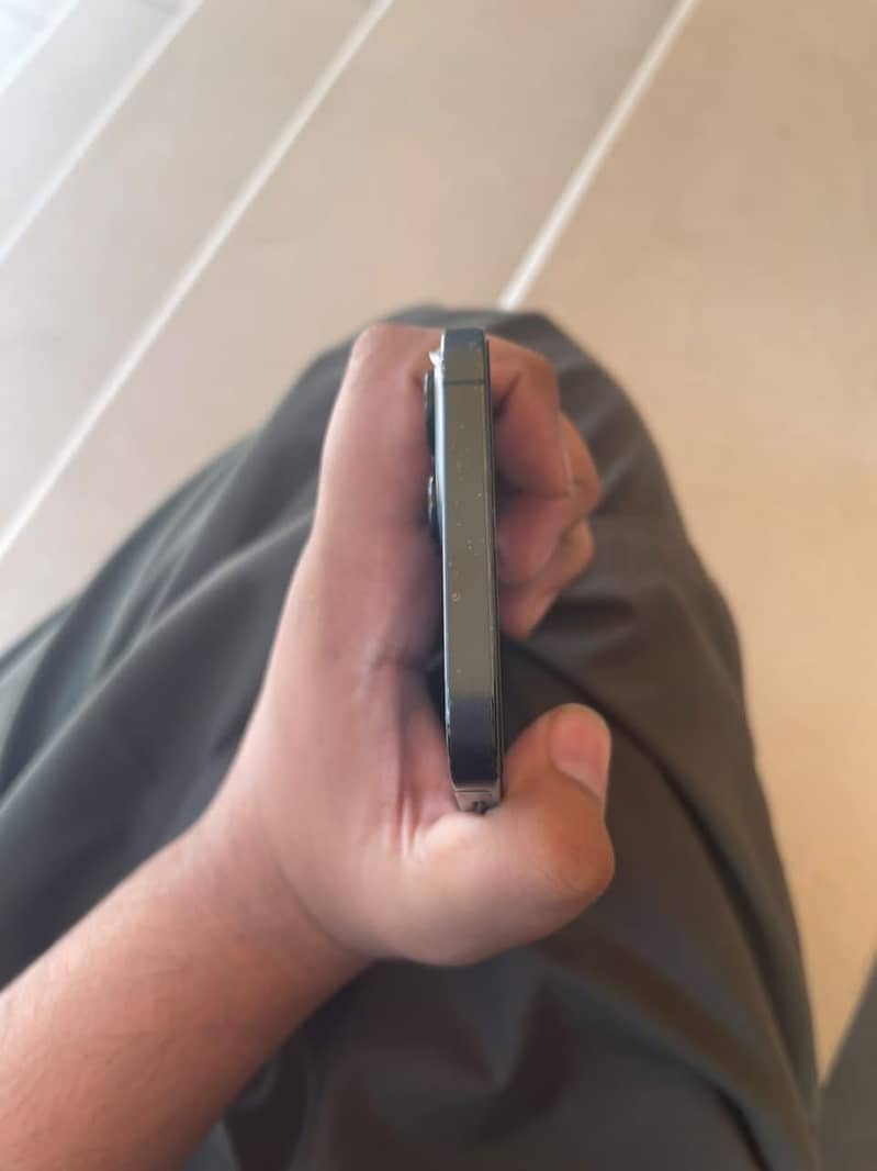 Apple iPhone 12 Pro Max 3