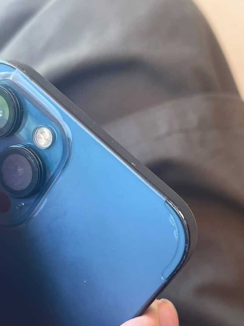Apple iPhone 12 Pro Max 4