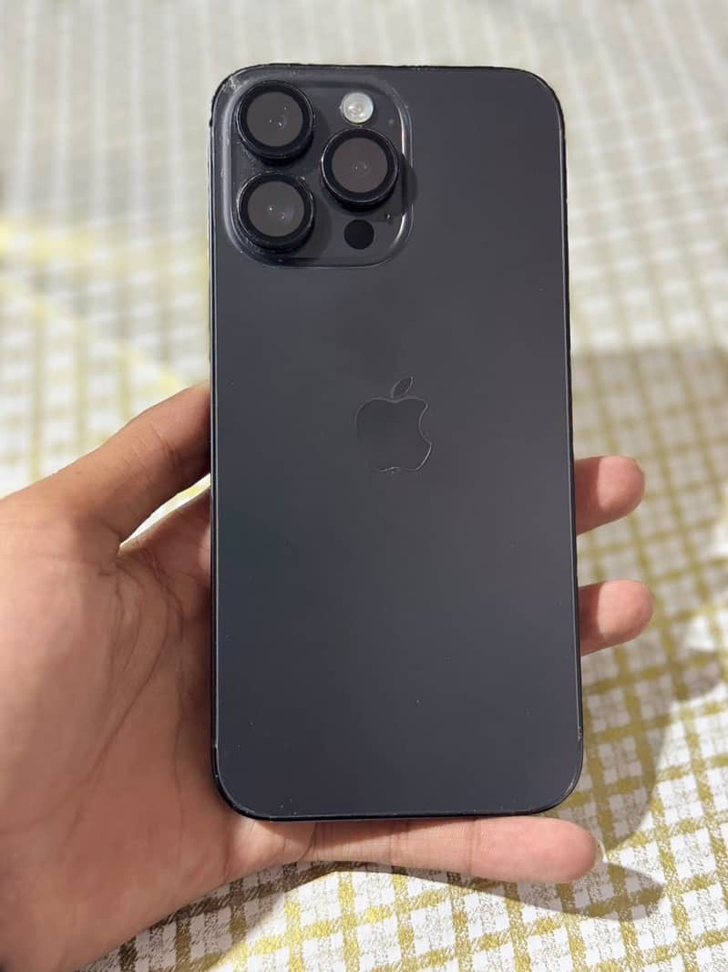 Apple iPhone 14 Pro Max 1