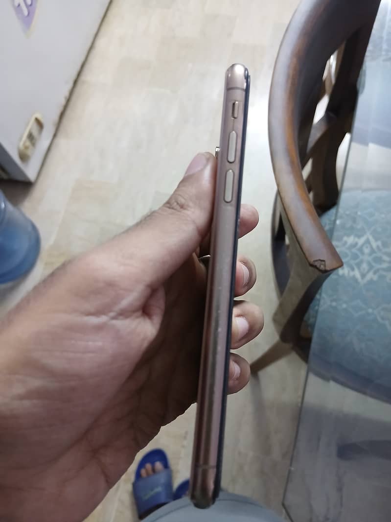 Apple iPhone XS 2