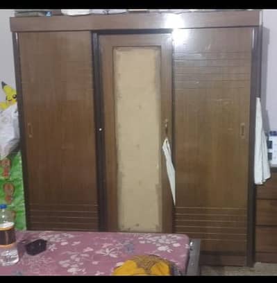 3 door wardrobe