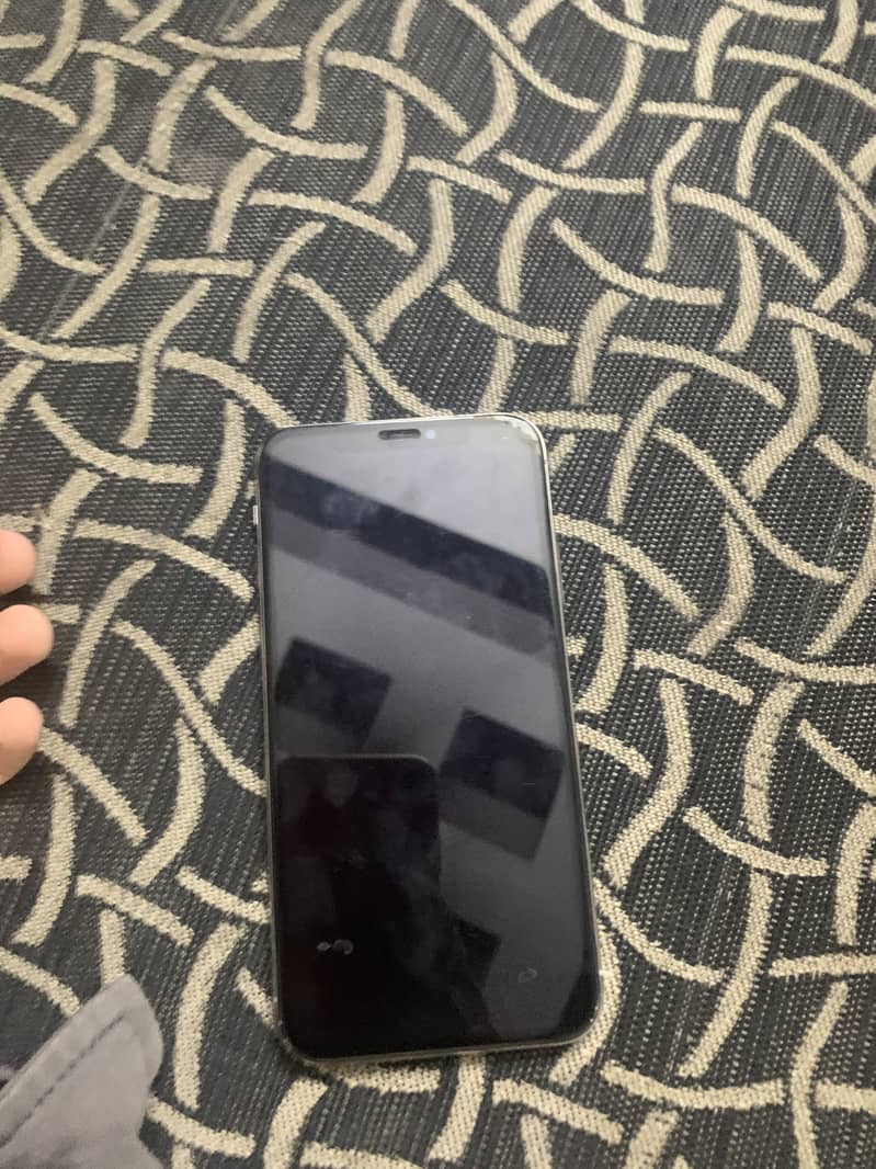 Apple iPhone X 0