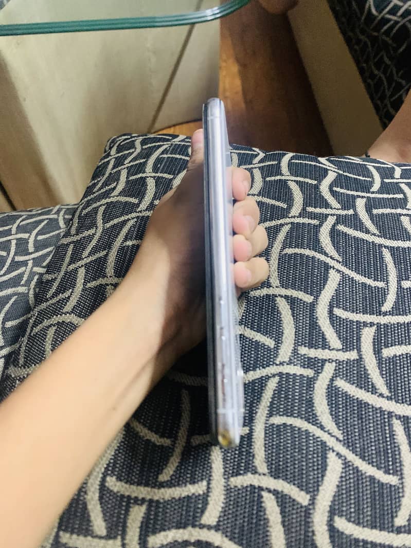 Apple iPhone X 5