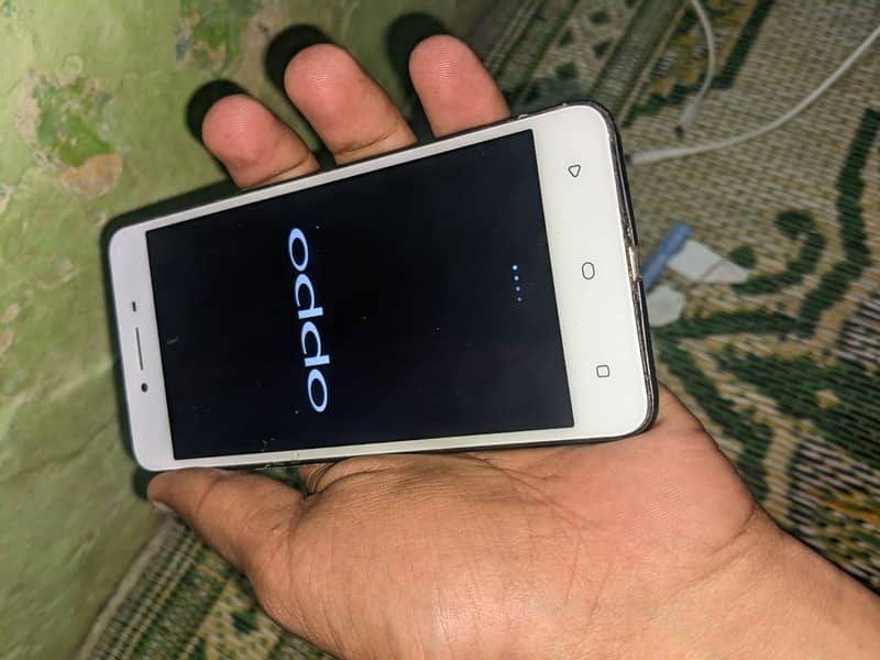 OPPO A37 1